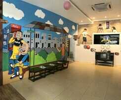 Hotel Winggarden Murals House