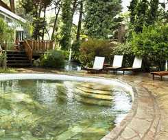 Apartahotel Carilo Village and Spa