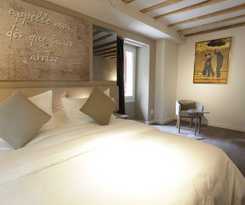 Hotel Chez Maman & Restaurant