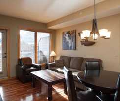 Hotel Spring Creek Vacations - Rundle Cliffs Lodge