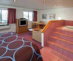 Hotel Super 8 By Wyndham Salmon Arm