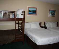 Monashee Lodge
