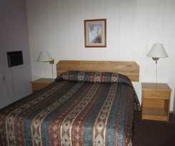 Canada's Best Value Desert Inn & Suites