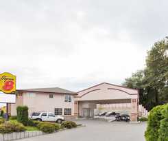 Super 8 By Wyndham Lake Country/winfield Area