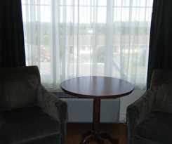 Hotel Claymore Inn And Suites