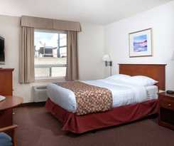 Hotel Super 8 By Wyndham Caraquet