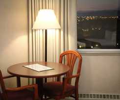 Hotel Continental Inn and Suites