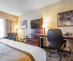 Hotel Quality Inn and Suites