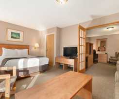Hotel Days Inn and Suites By Wyndham Thunder Bay