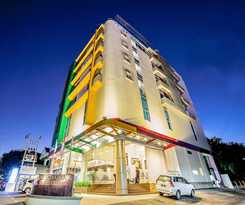 Hotel Continent Centrepoint Panakkukang