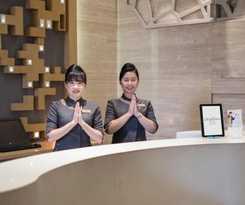 Hotel FOX Lite Royal Bay Makassar