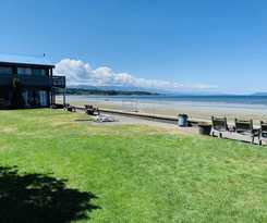 Sand Pebbles Inn