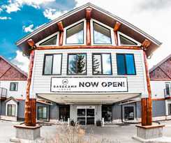 Hotel Basecamp Lodge