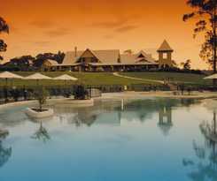 Hotel Raffertys Resort