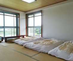 J-hoppers Lake Biwa Guesthouse -