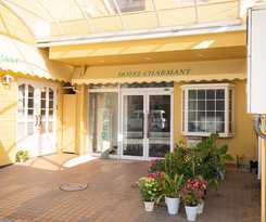 Hotel Charmant