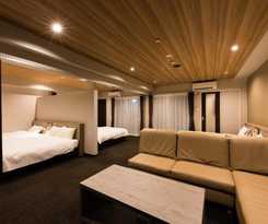 Inova Kanazawa Station Suite