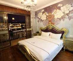 Hotel Fenghuang 1st Apartment