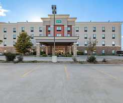 Hotel Pratt Inn and Suites