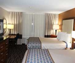 Hotel Westbridge Inn and Suites