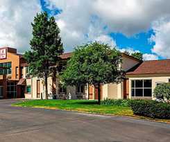 Seasons Inn Traverse City