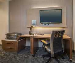 Hotel Courtyard By Marriott Lansing