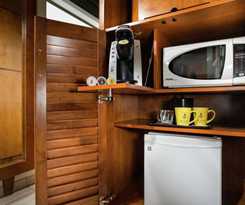 Hotel Staypineapple, Watertown, University District Seattle