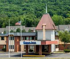 Days Inn By Wyndham Berlin Meriden