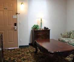 Hotel Crown Choice Inn & Suites Lakeview And Waterpark