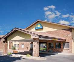 Days Inn By Wyndham Mounds View Twin Cities North