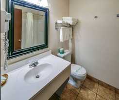 Hotel Coachman Inn