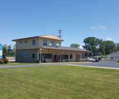 Hotel Great Lakes Inn and Suites
