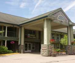Hilltop Inn and Suites - North Stonington