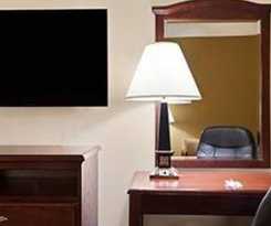  Travelodge by Wyndham La Porte/Michigan City Area 