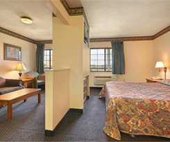Days Inn & Suites By Wyndham Kokomo