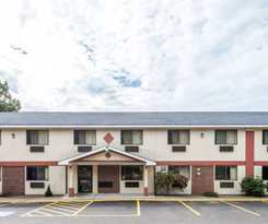 Hotel Super 8 By Wyndham Gardner