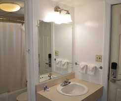 Crystal Inn Eatontown
