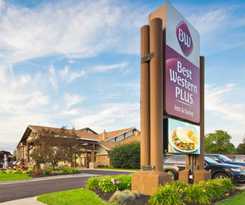 Hotel White Pine Inn & Suites