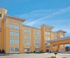 La Quinta Inn and Suites By Wyndham Columbus - Edinburgh