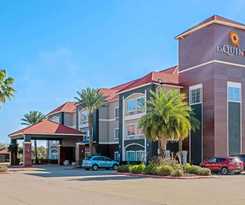 Hotel La Quinta Inn & Suites by Wyndham Winnie