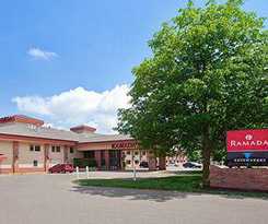 Hotel Ramada By Wyndham Saginaw and Suites