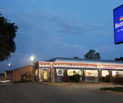Hotel Baymont By Wyndham Hearne