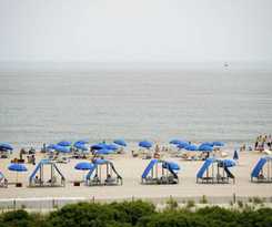 Hotel La Mer Beachfront Resort