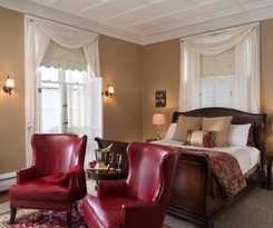 Landmark Inn