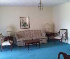 Budgetel Dillard