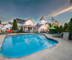 Hotel Ourguest Inn & Suites Downtown Port Clinton