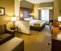 Hotel Comfort Suites Marshall