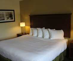Nichols Inn & Suites