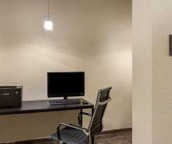 Comfort Suites