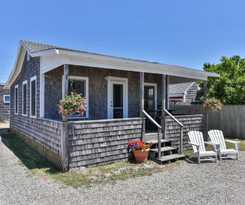 Truro Beach Cottages